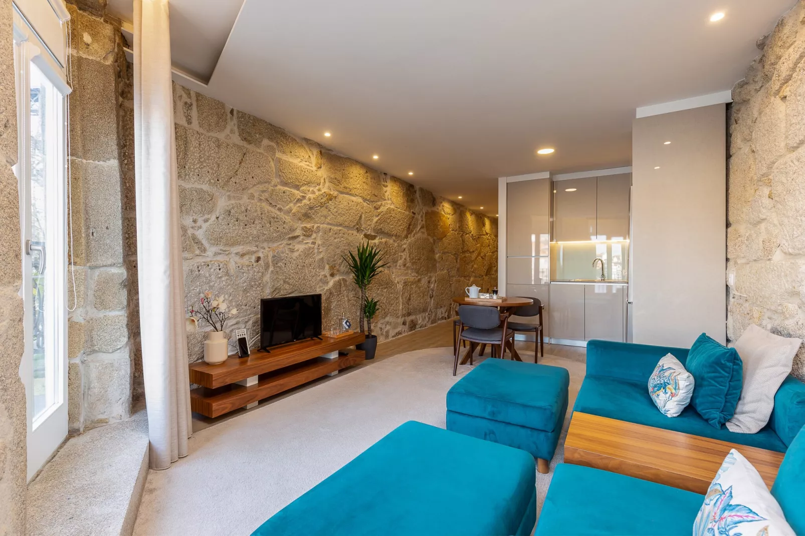 YOUROPO - Ribeira Gaia 2-Living room