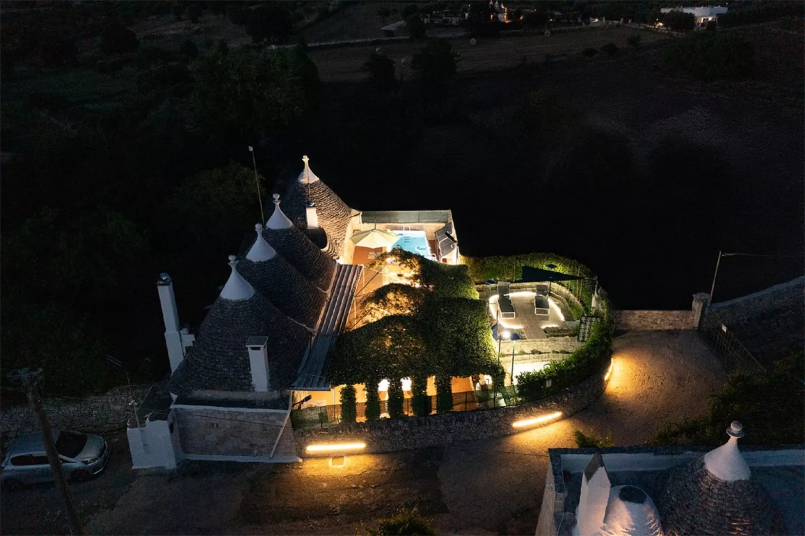 Trulli Fogge di Sauro-Außenbereich Sommer