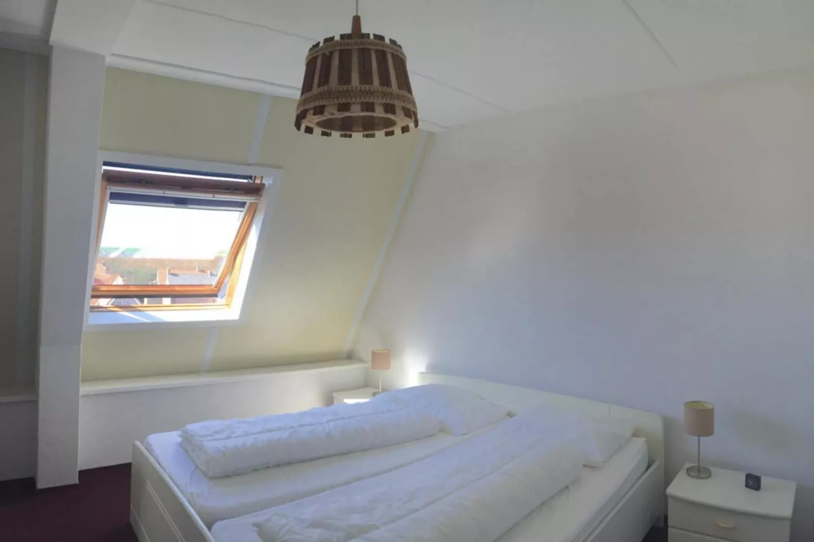 Beach 15-20-Bedroom