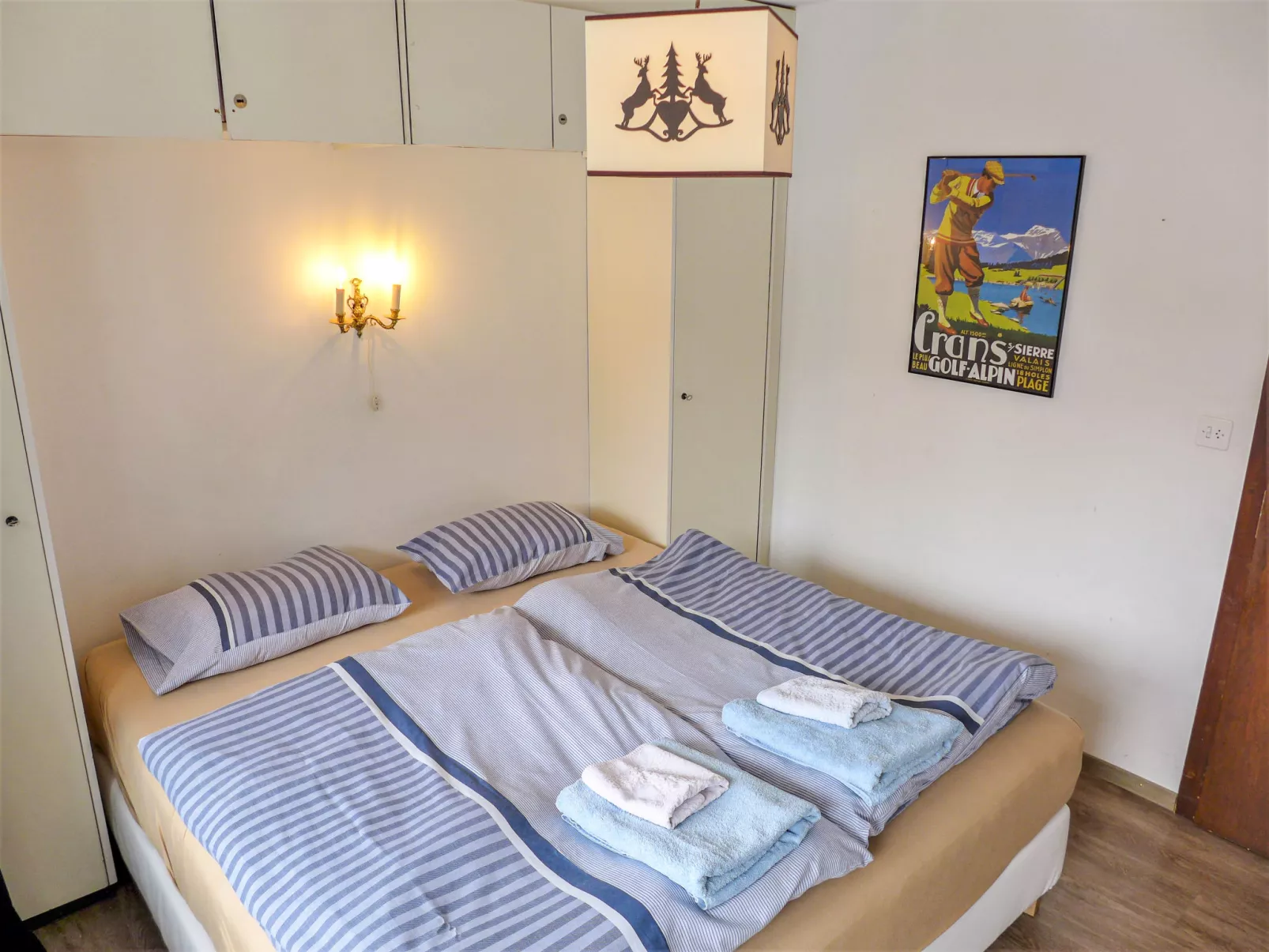 Cransalpin Apt. 11 / Secteur 1-Dedans
