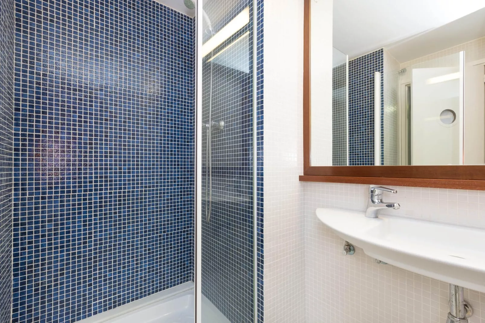 Soliverd-Bathroom