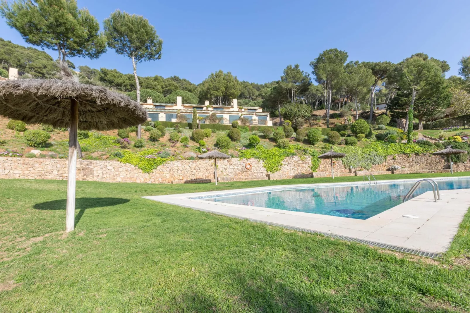 Ses Brises 31-Pool