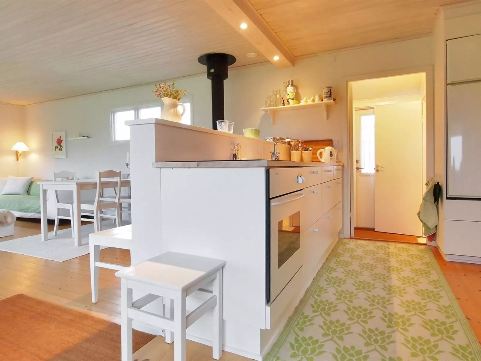 "Iven" - 140m from the sea-Drinnen