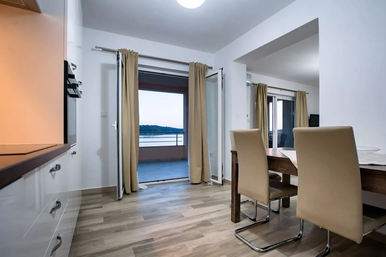 Villa Guliva - Apartment Golden Sun with Sea View-Cuisine