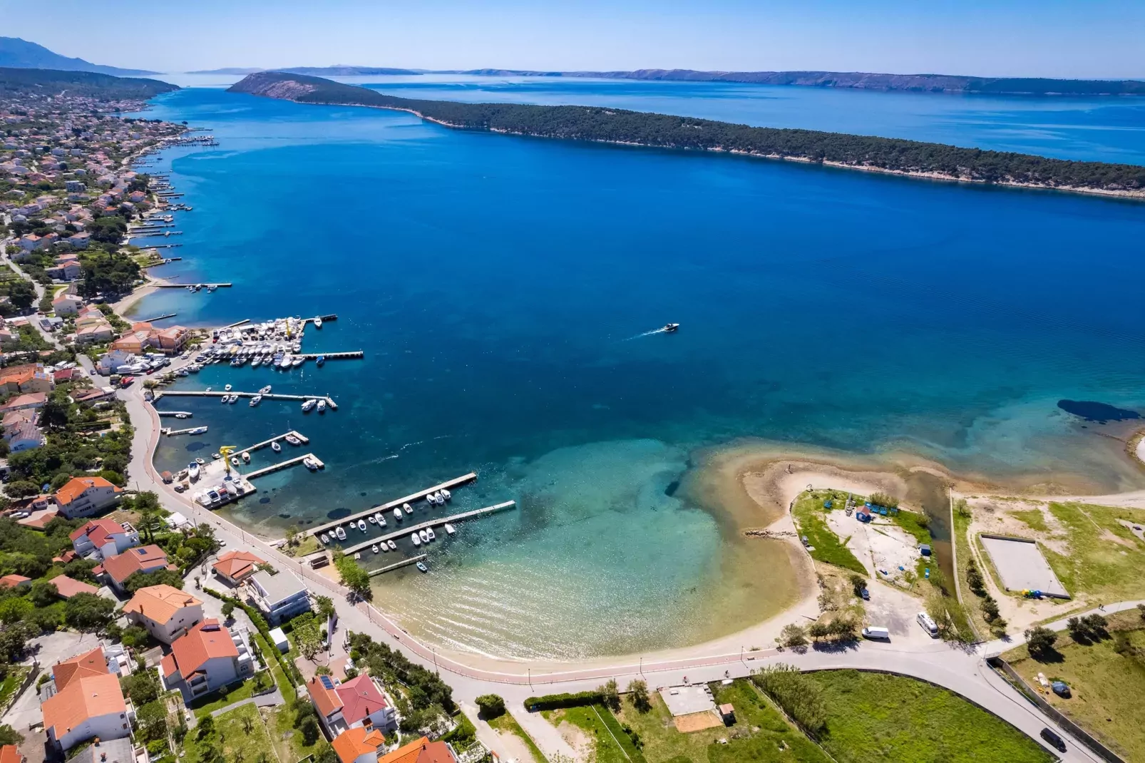 Max - Two Bedroom Apt with Balcony and Sea View-Areas summer 20km
