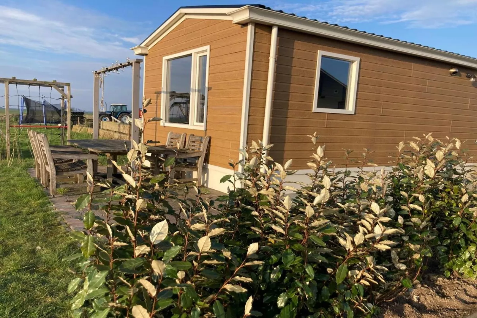 Tureluur-Exterior summer