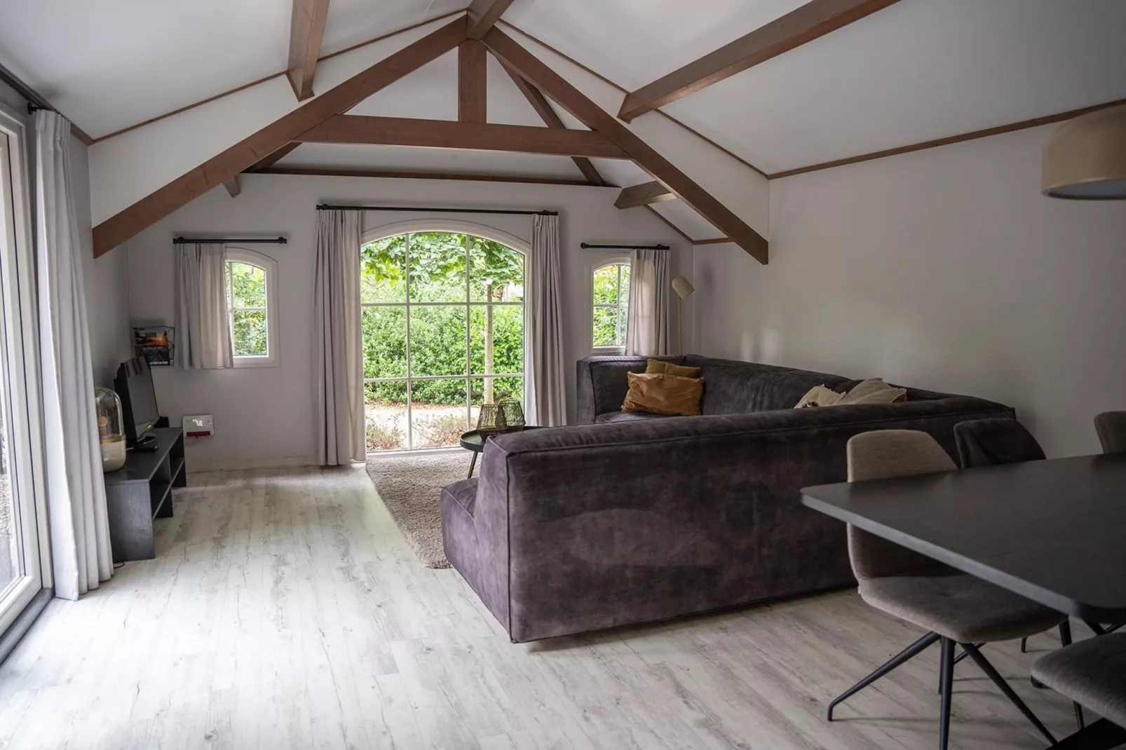Heivlinder Comfort 4+2p-Living room