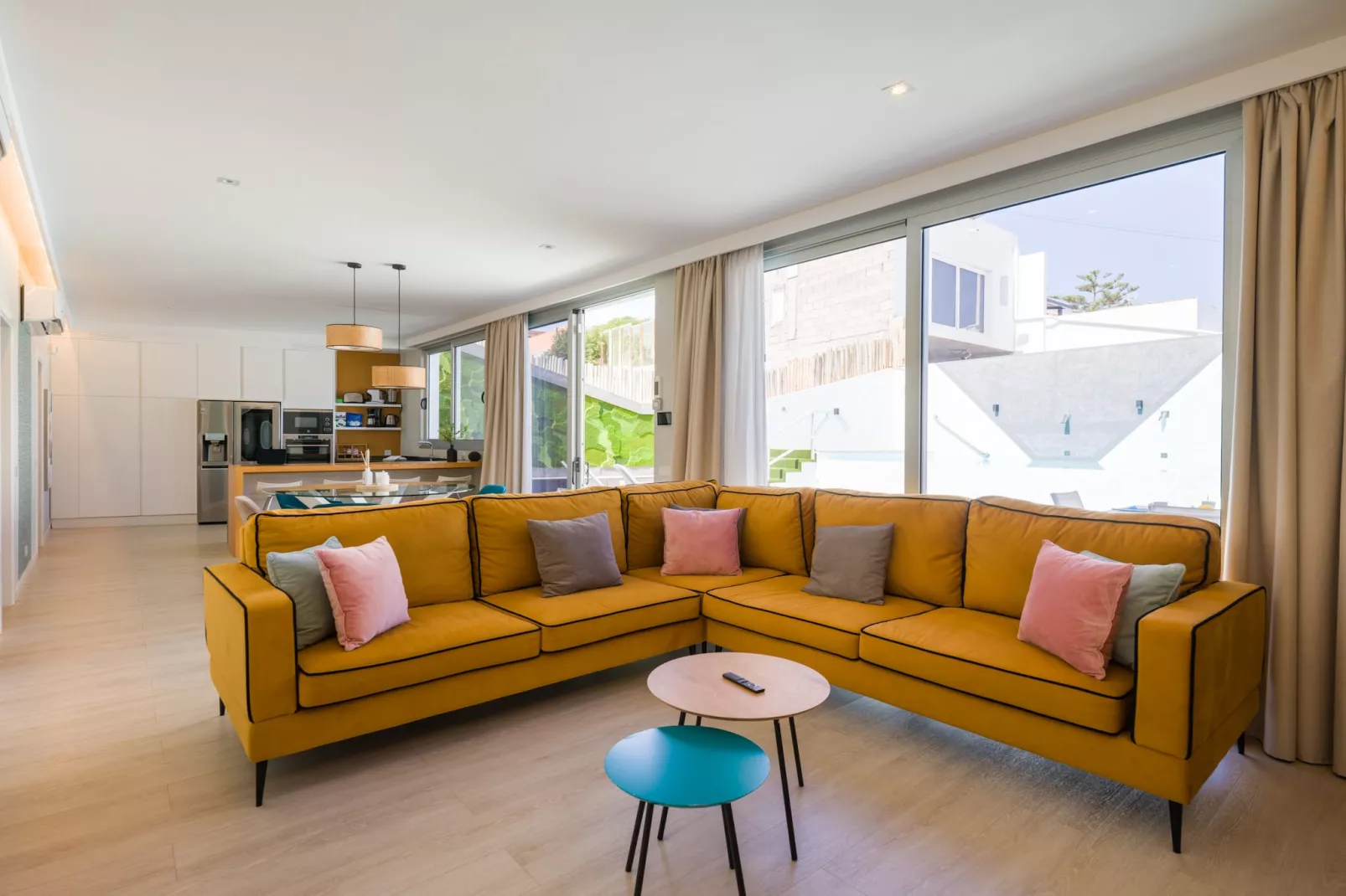 CASA JOVIANO-Living room