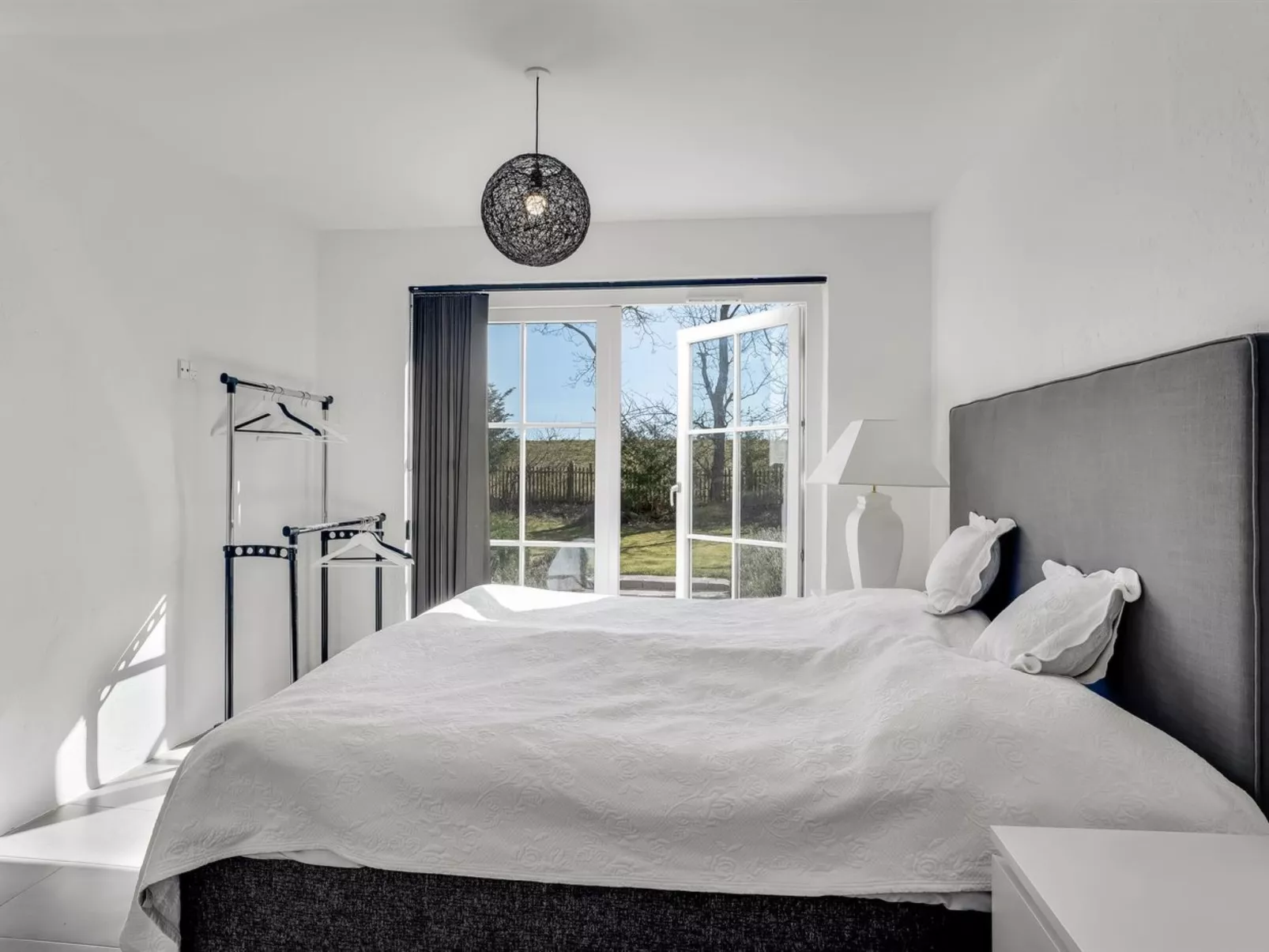 "Judit" - 10m from the sea-Inside