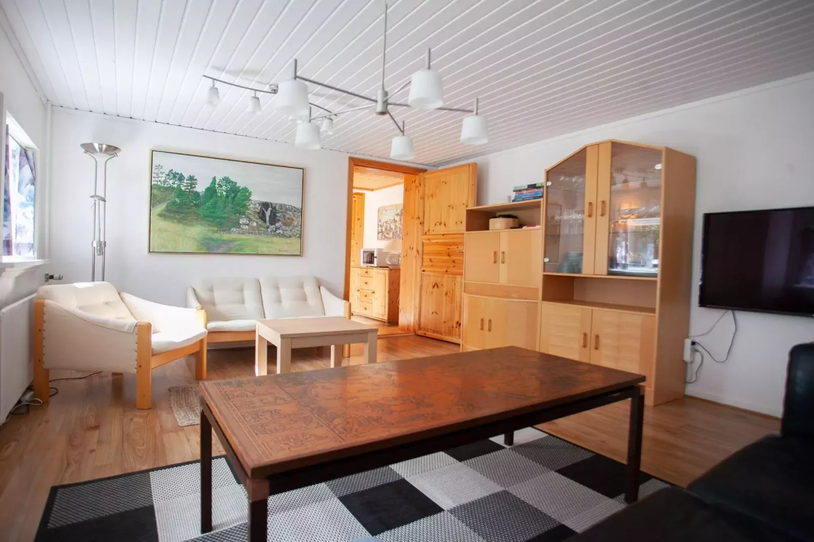 Idyllic holiday home with private garden-Indoor