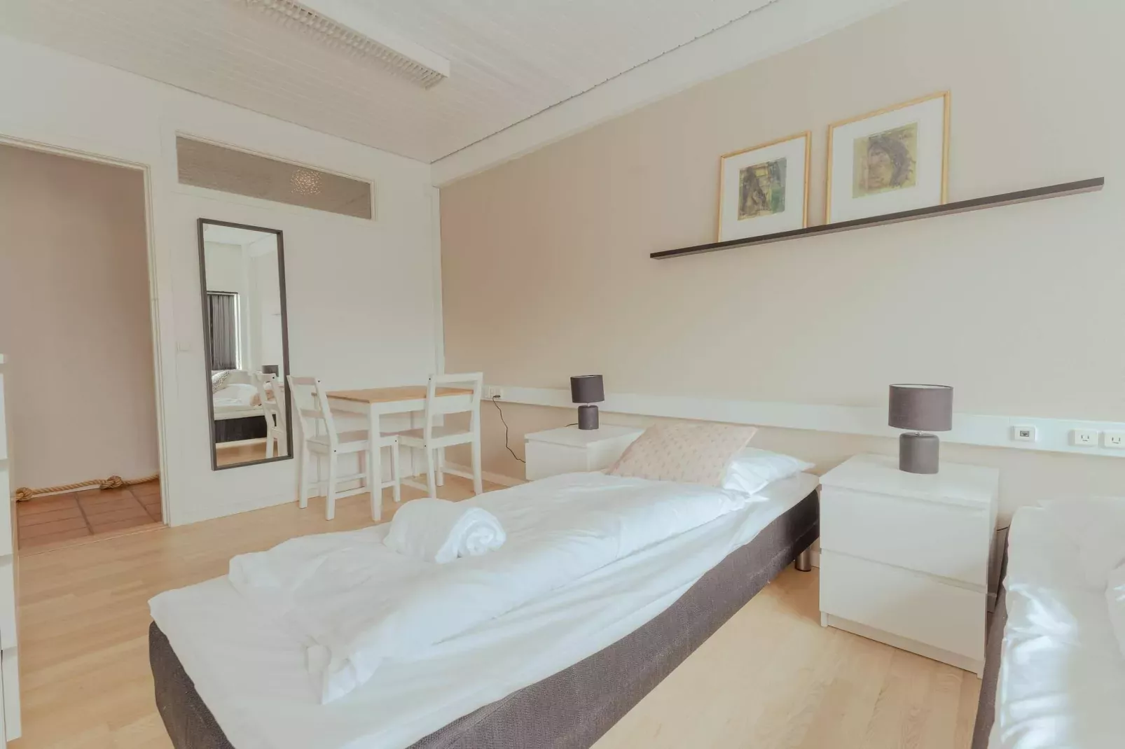 Zentrale 3BR in Torshavn -- By Traum Ferienwohnungen-Innen