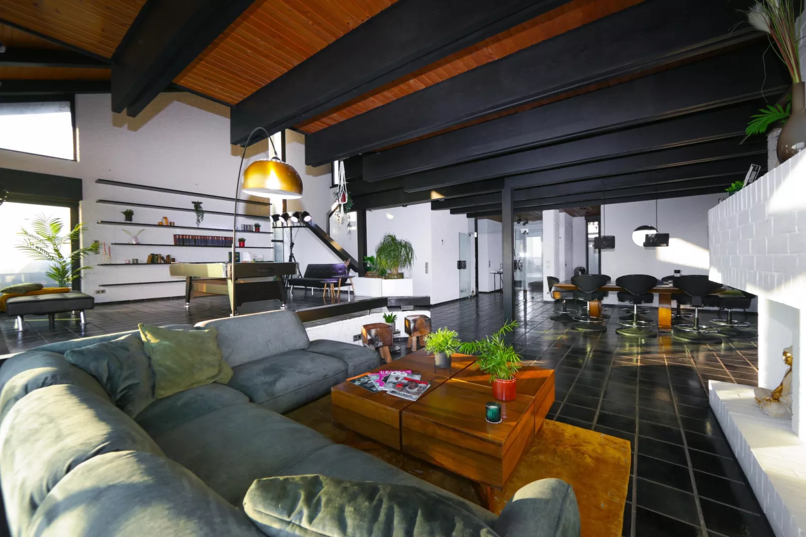 Villa Weitersburg mit indoor Pool-Living room