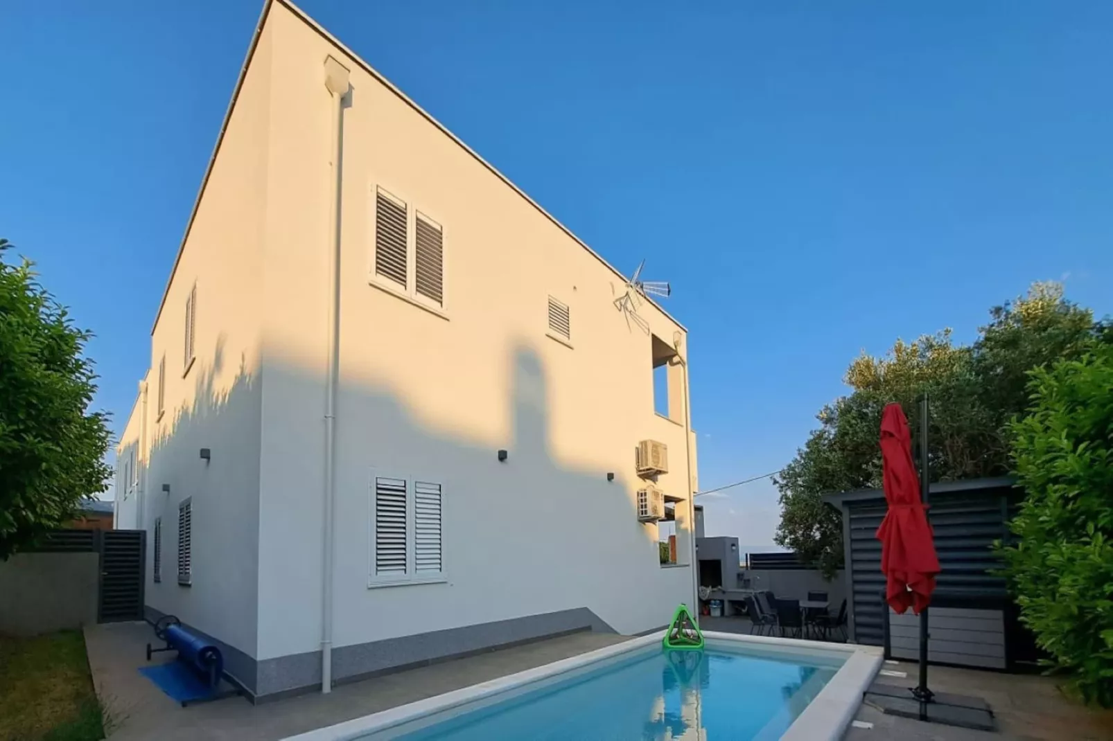 Apartment Viva - three bedroom apartment-Piscine