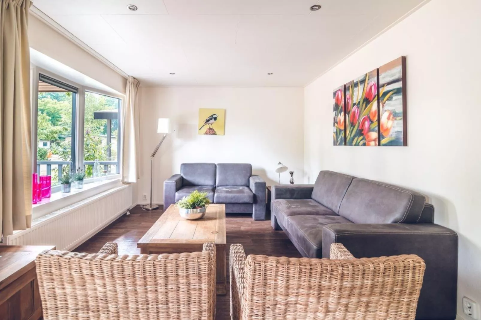 Patio Bungalow Chalet | 2 - 6 people-Wohnzimmer