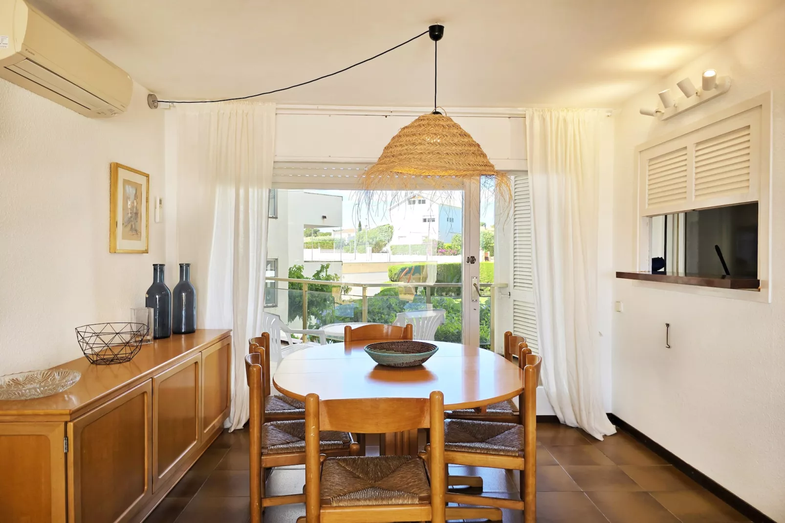 Patricia-Dining room