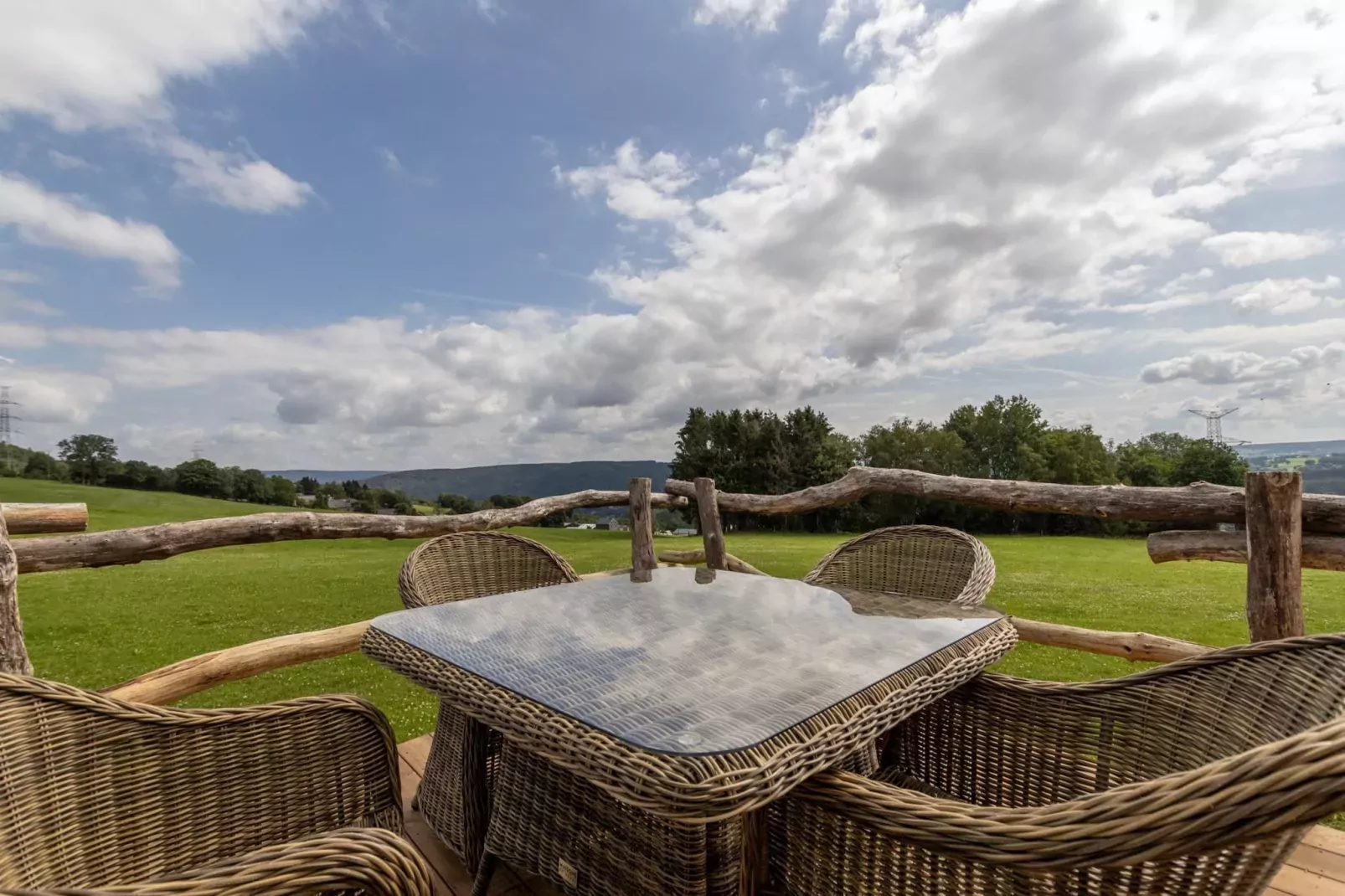 Chalet Bulle-Terrace balcony