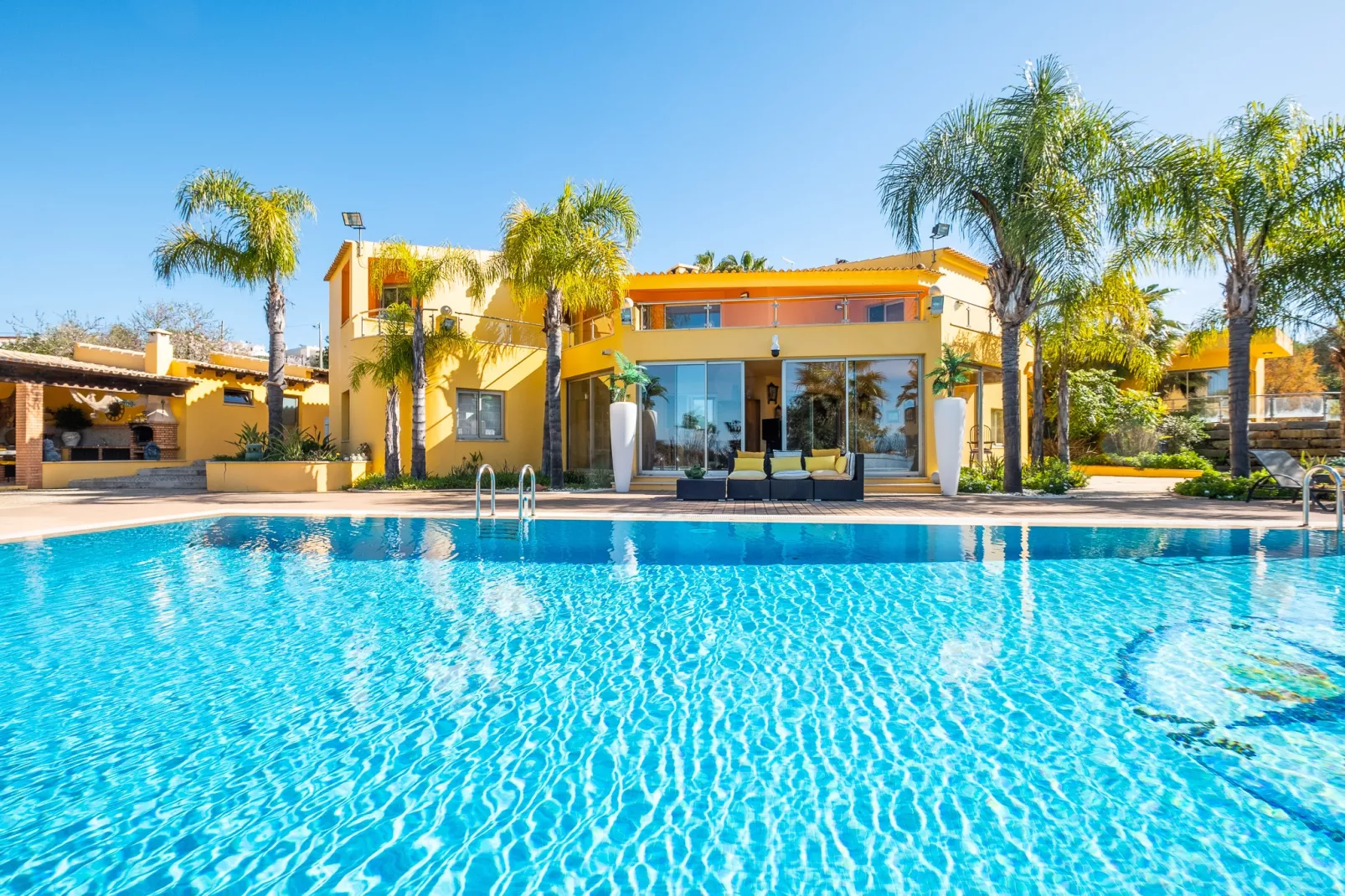 Villa Gamboa-Außenbereich Sommer
