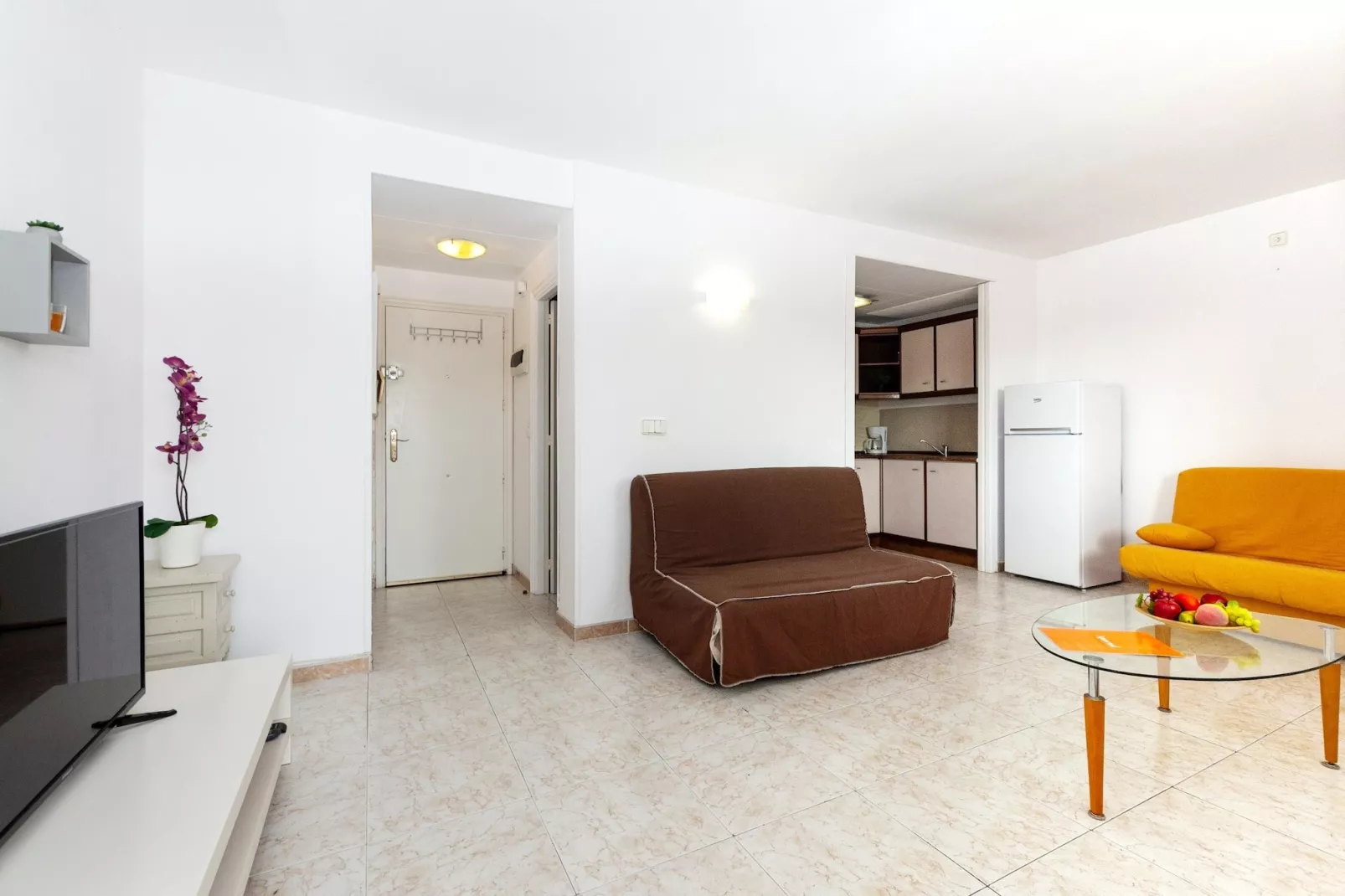1216 THALASSA Estudio-Living room