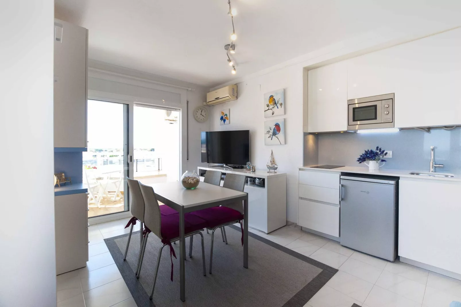1222 CLUB NAUTIC vista canal-Kitchen