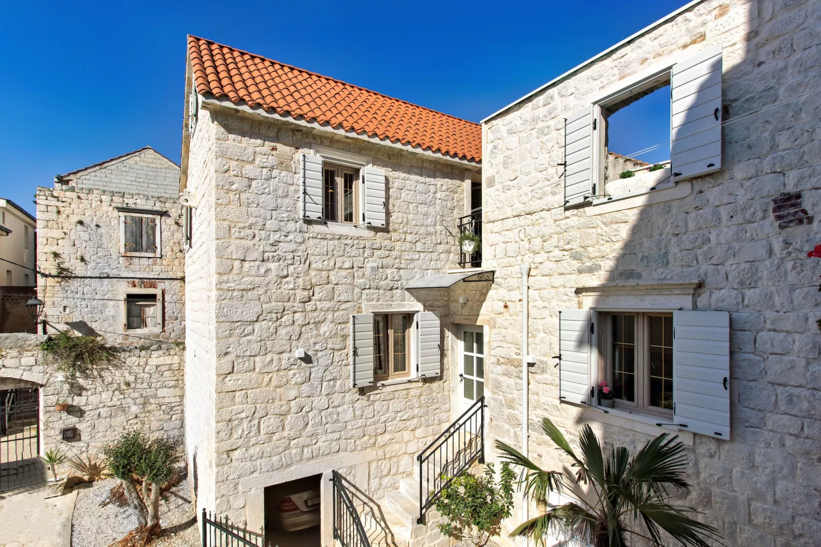 Stone House Trogir-Exterior summer
