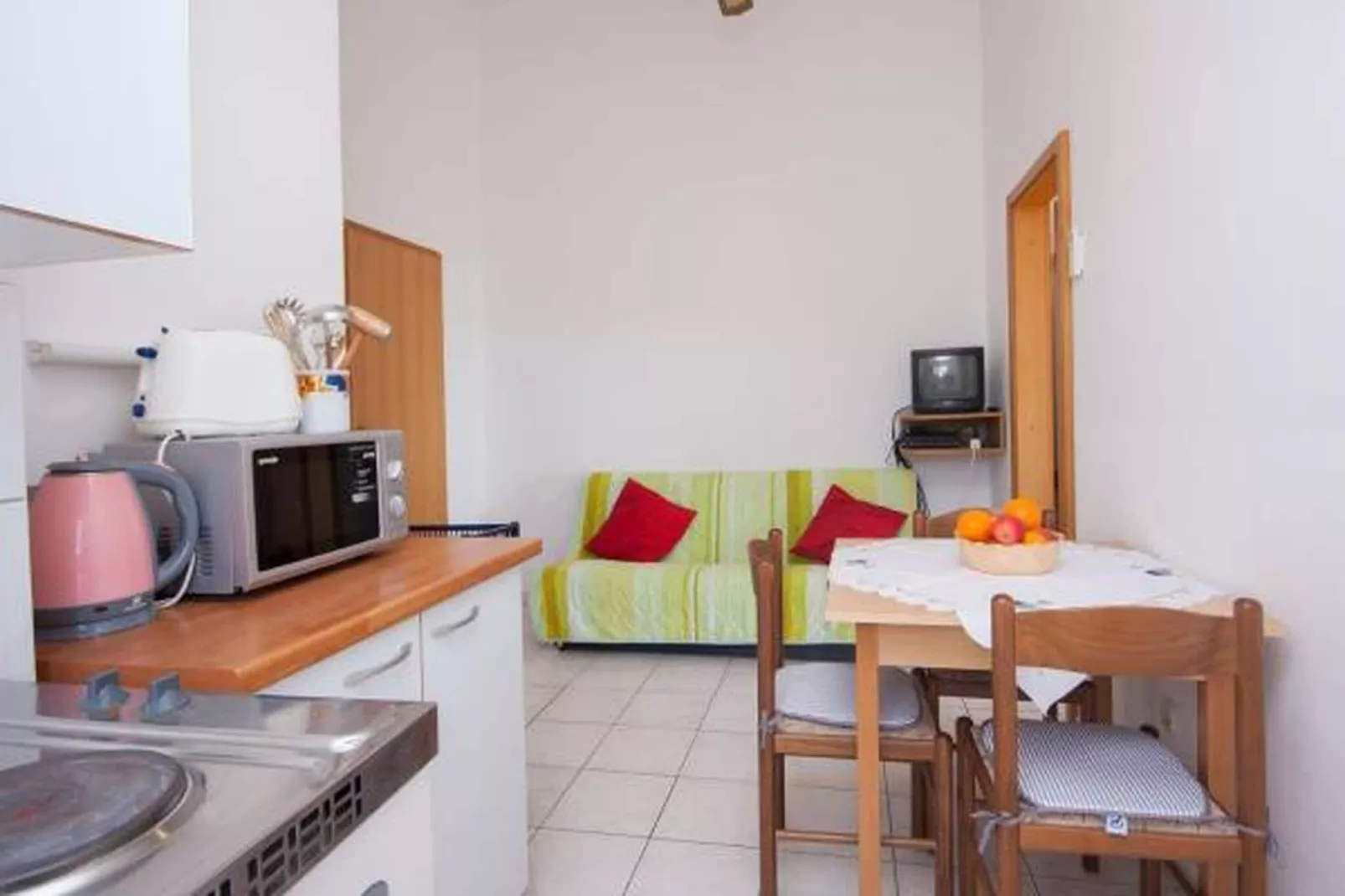 Apartments Maretić - one bedroom apartment A3-Küche