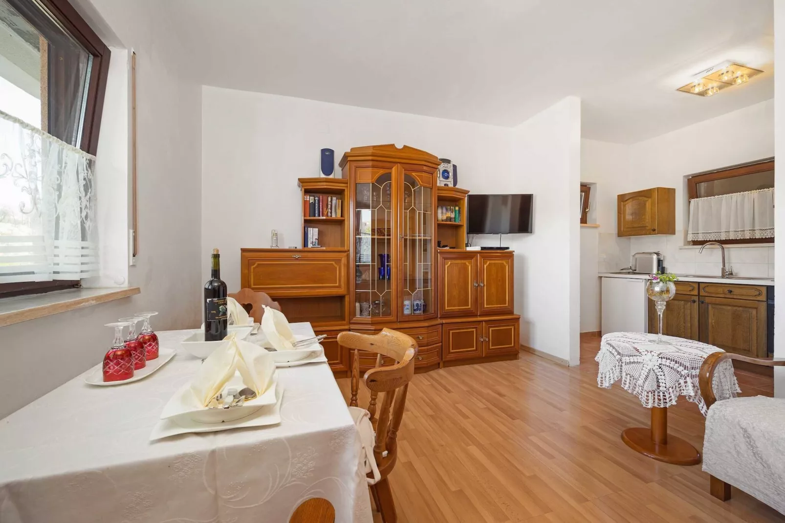 Apartment Hortenzija - Two bedroom apartment-Esszimmer
