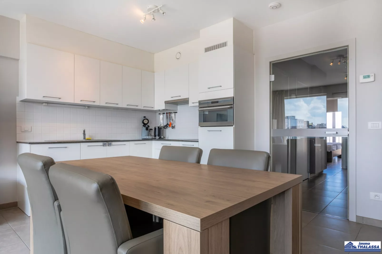 Frudor 0401-Dining room