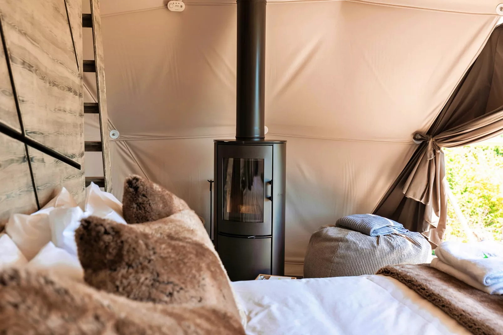 Scotney Luxury Dome-Bedroom