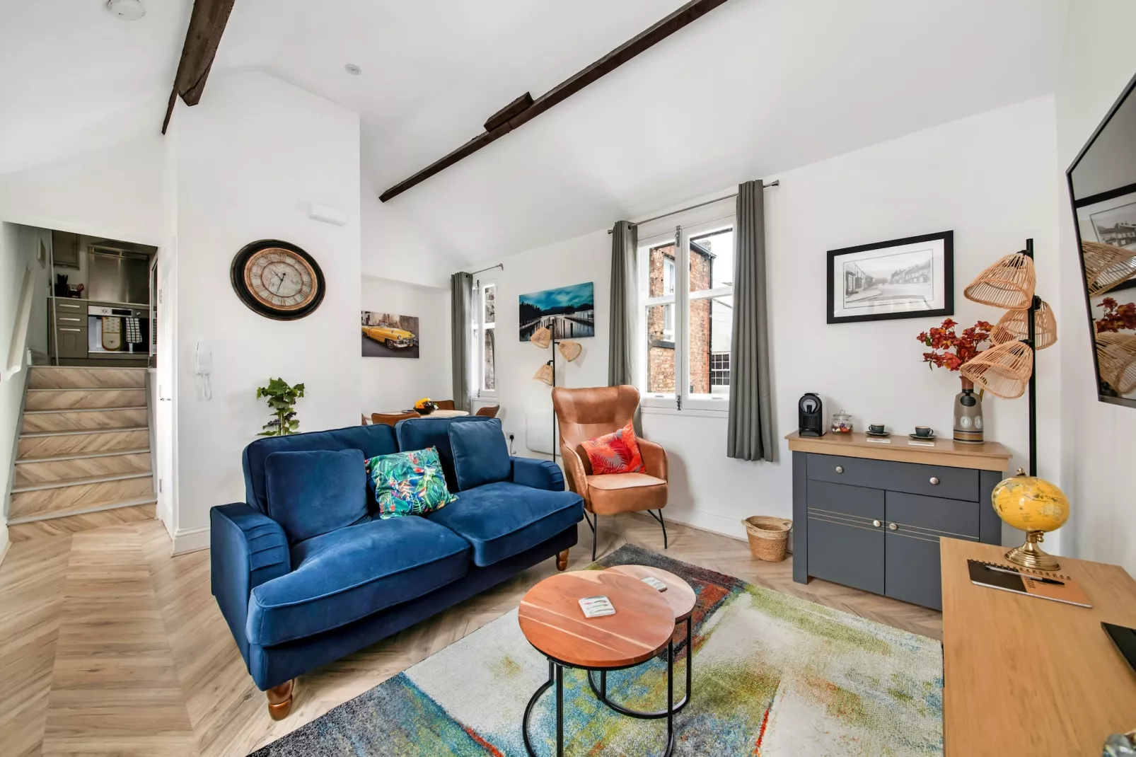 The Bank House-Living room