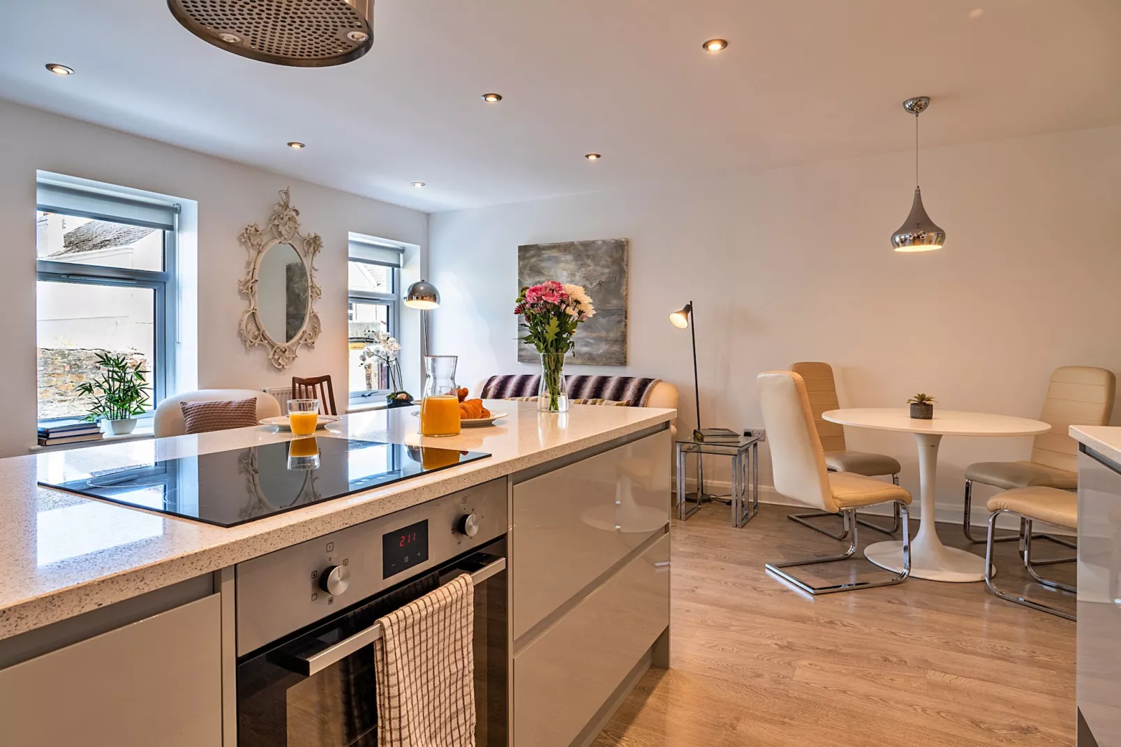 Brunels Reach-Living room