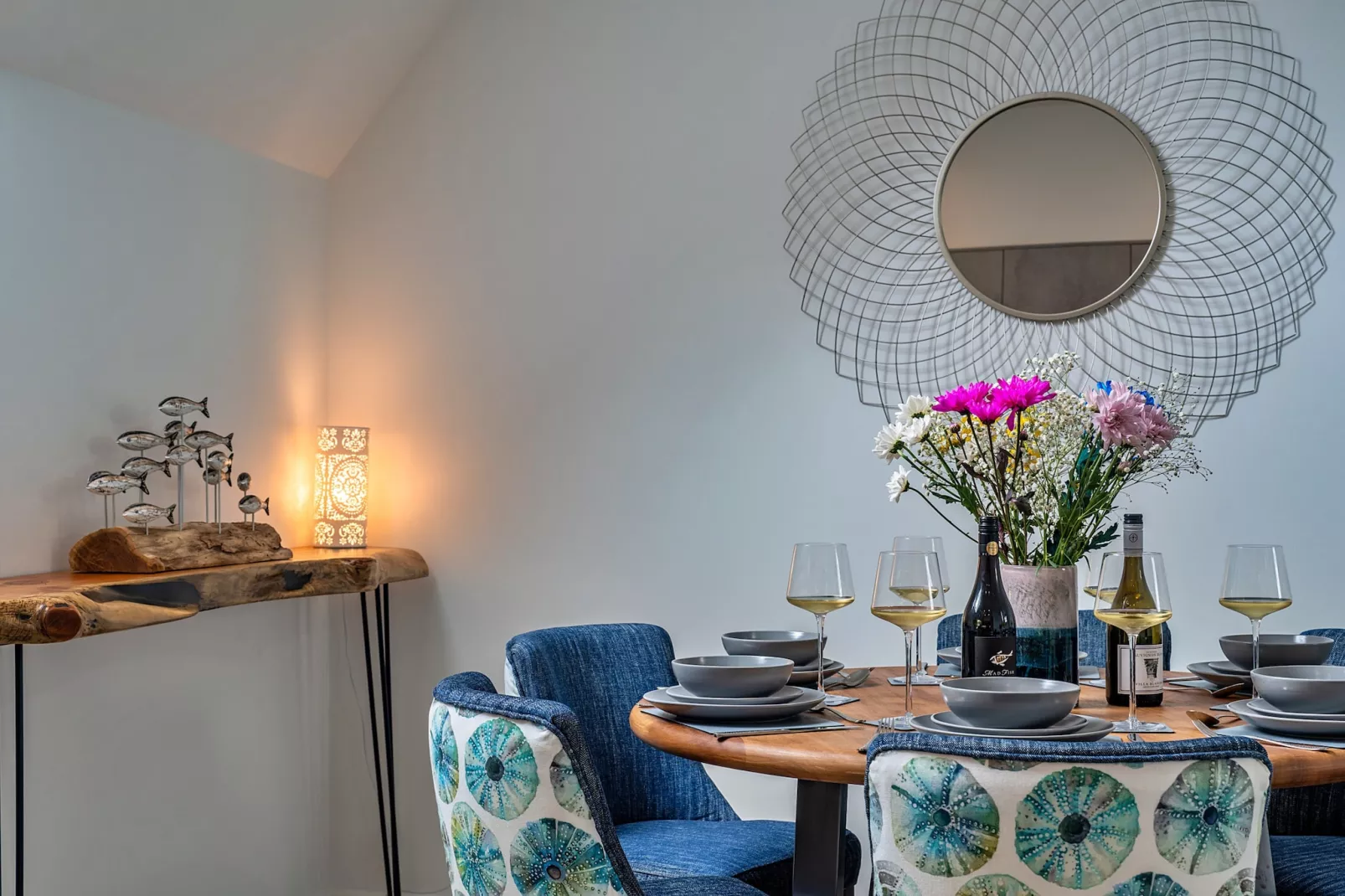 Lobster House-Living room