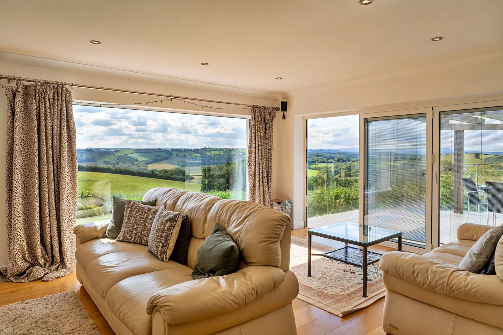 Gratton House-Living room