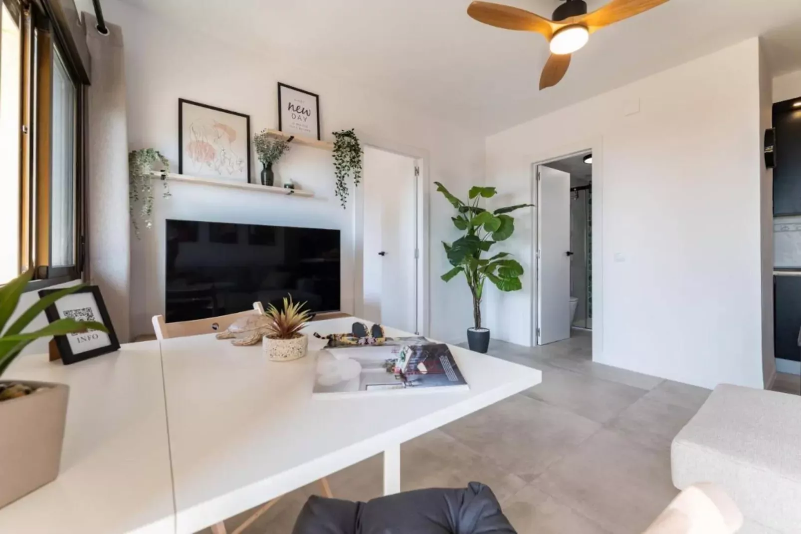 Apartamento con vistas al mar-Salon
