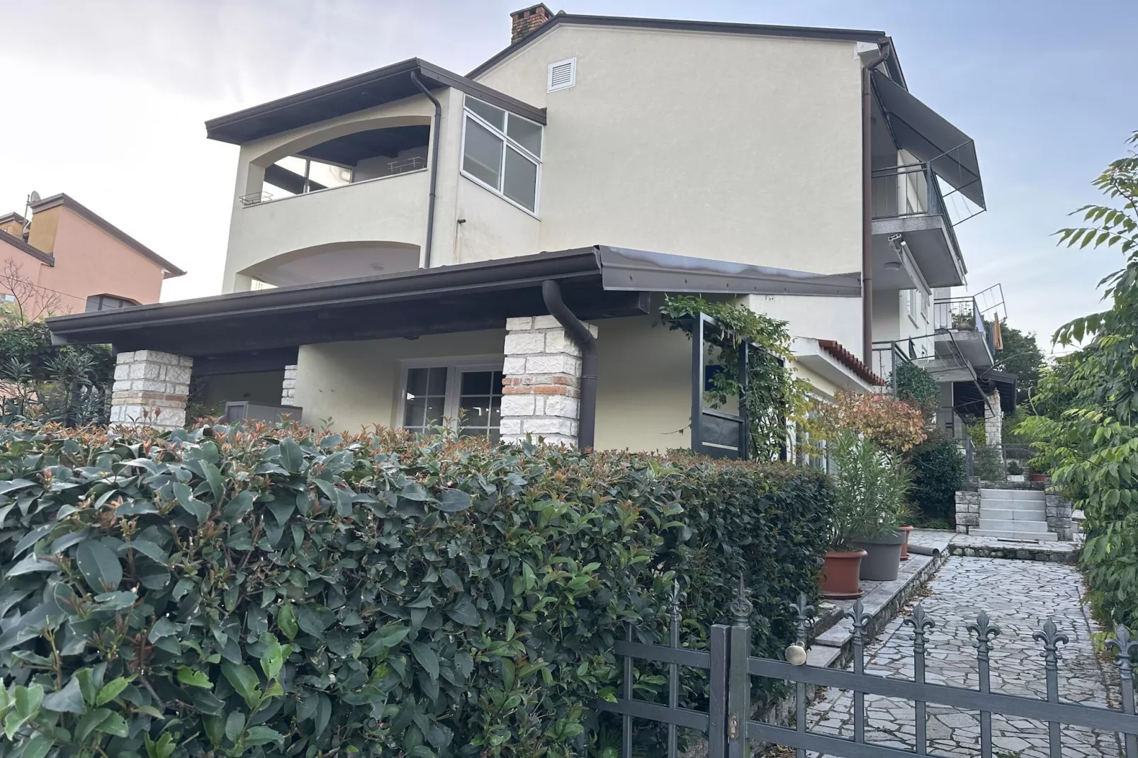 Premium apartment Sunny-Exterior summer