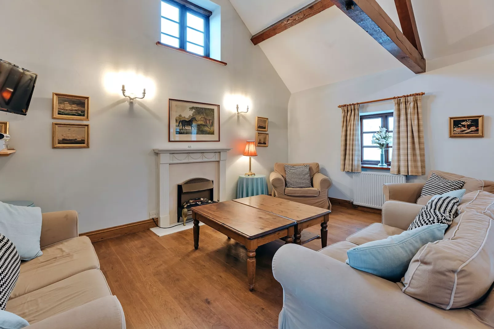 The Onibury-Living room