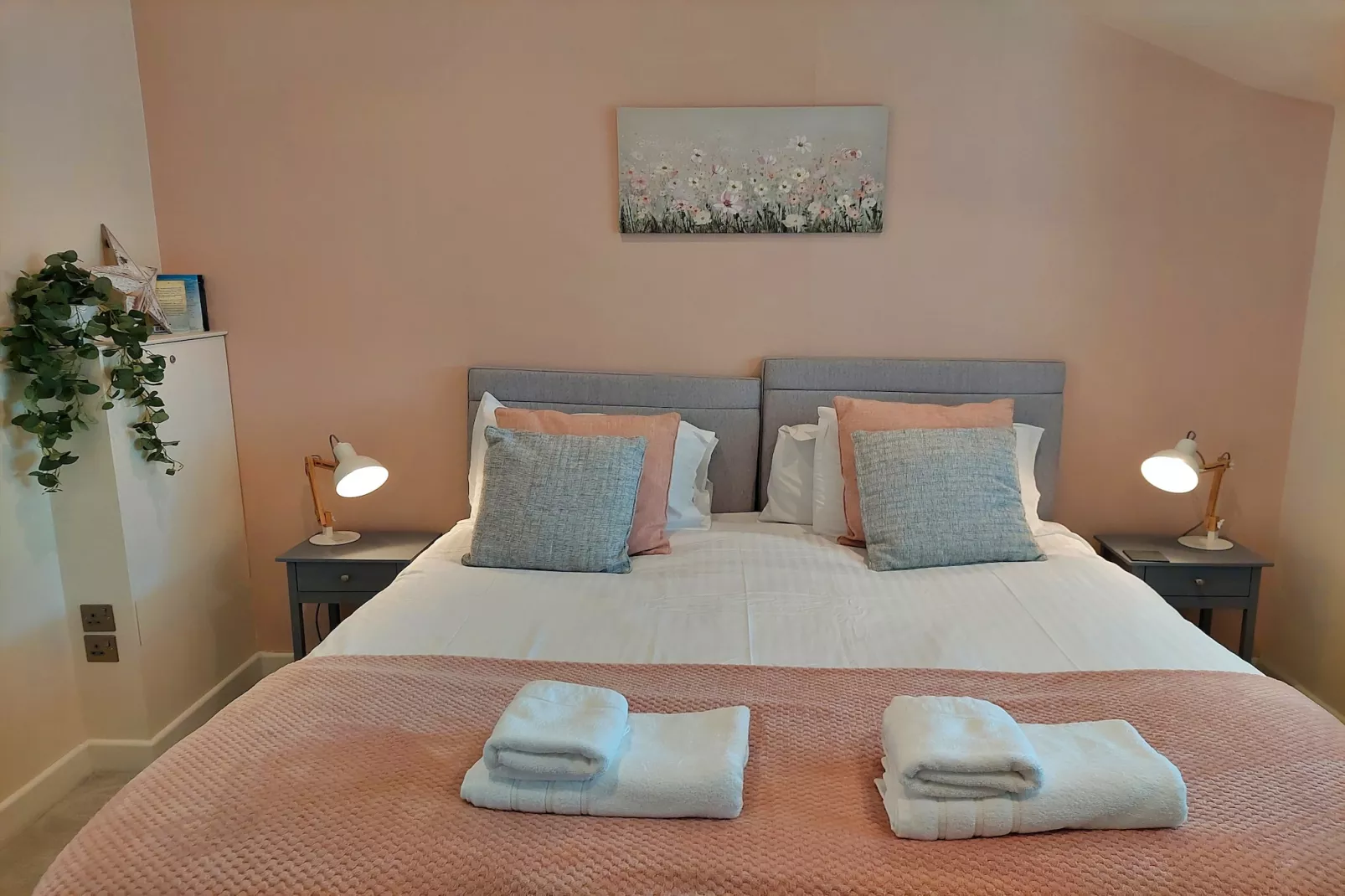 Little Dunley - Holly-Bedroom