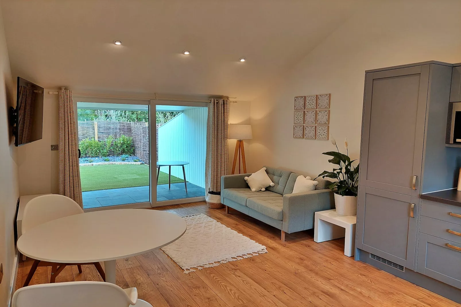 Little Dunley - Maple-Living room