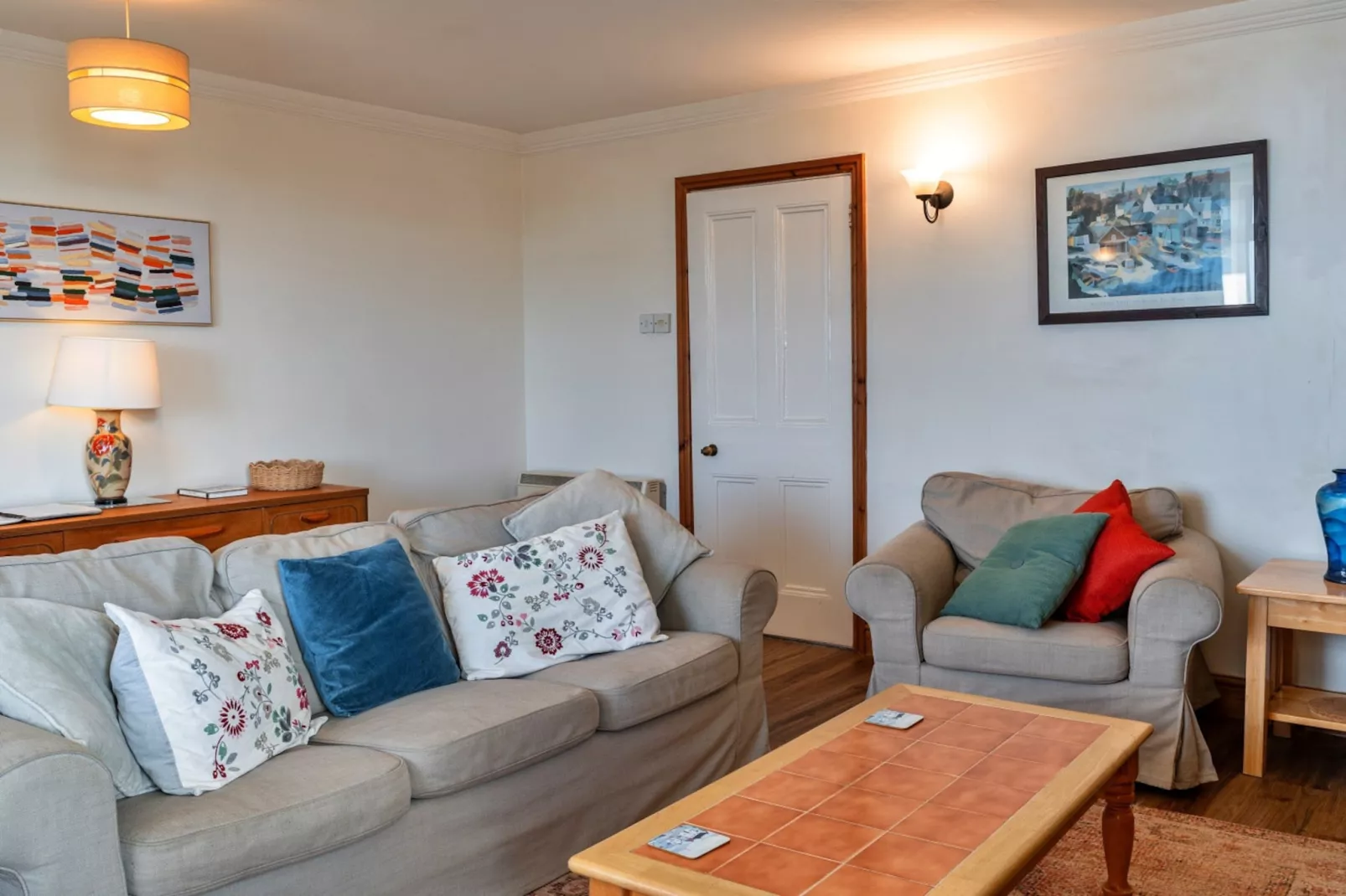 Bishop Rock-Living room