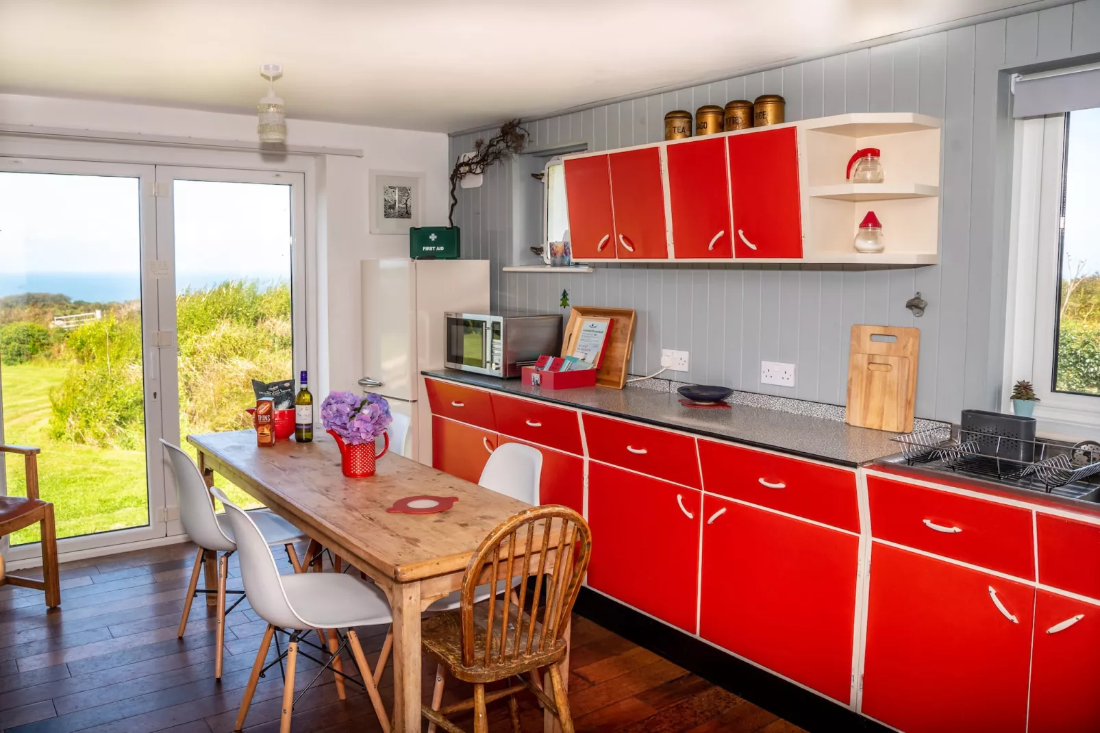Western Watch-Kitchen