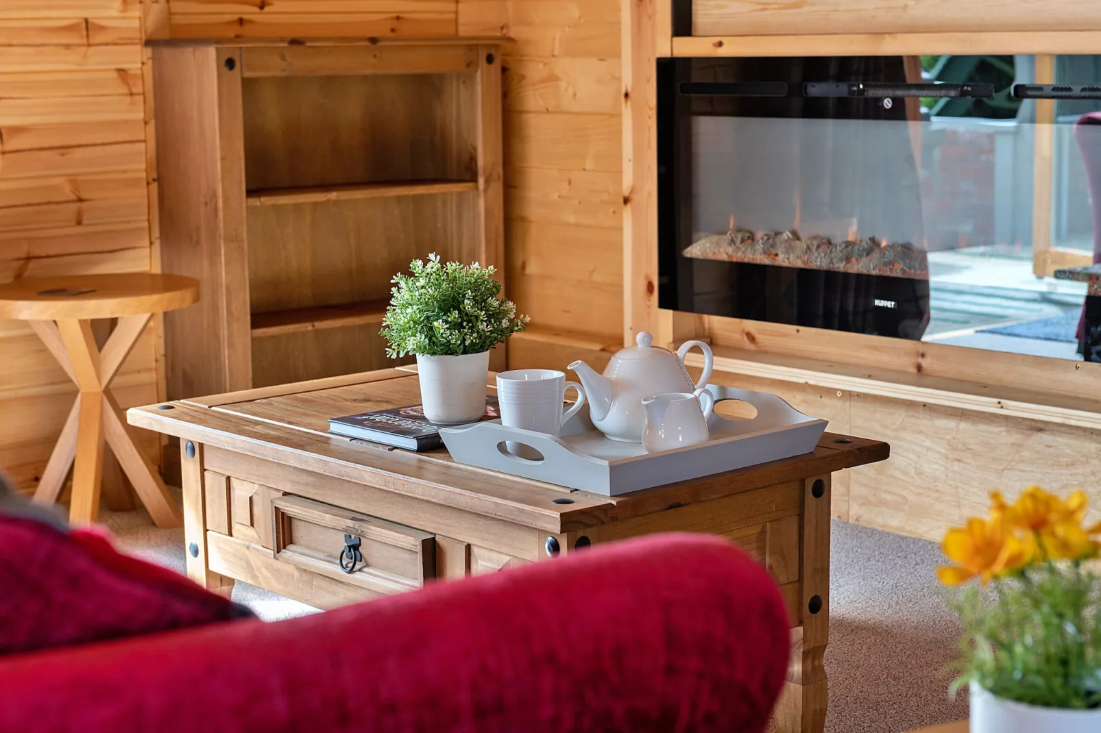 Garden Lodge-Living room