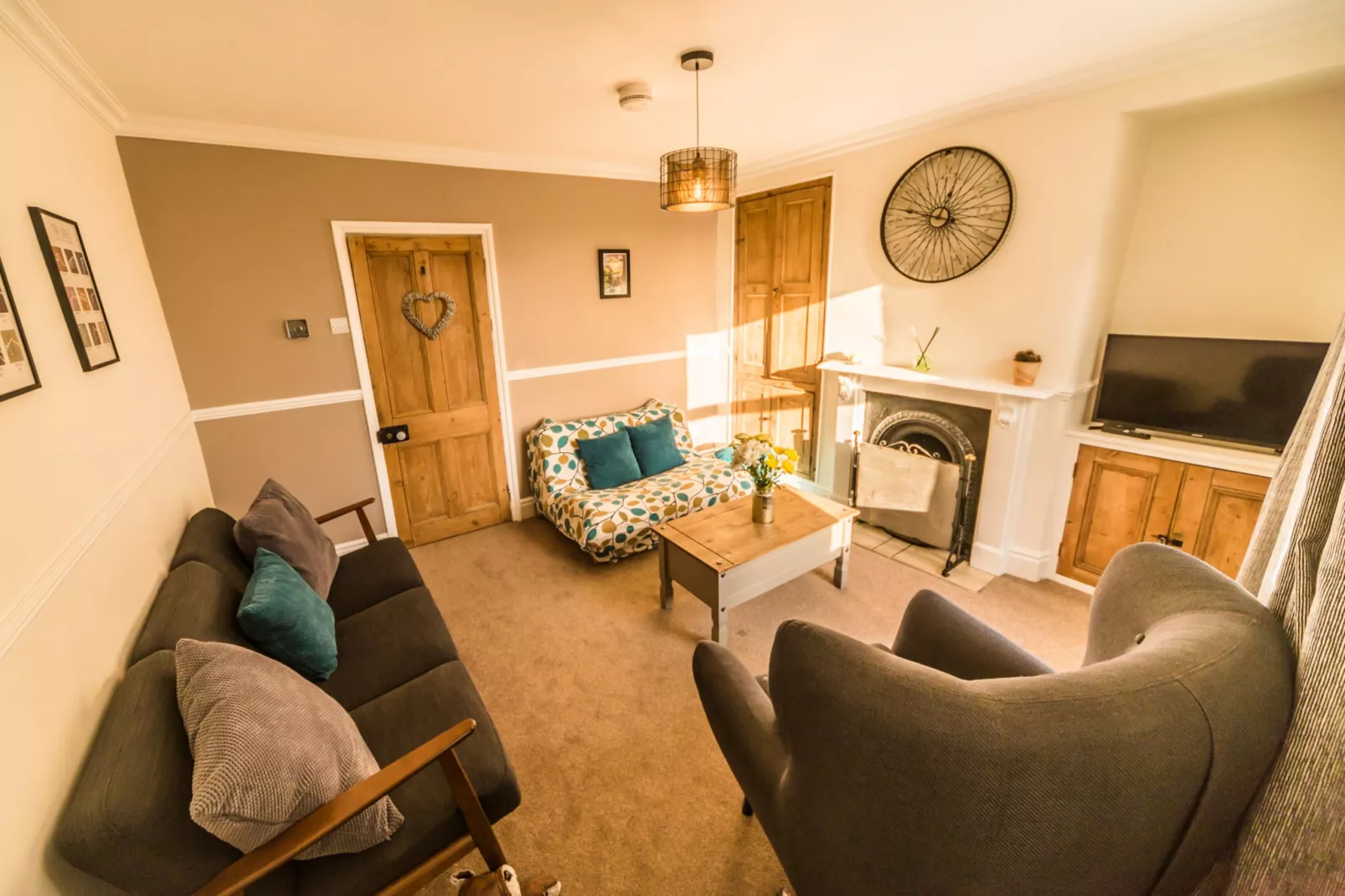 Tring-on-Tor-Living room