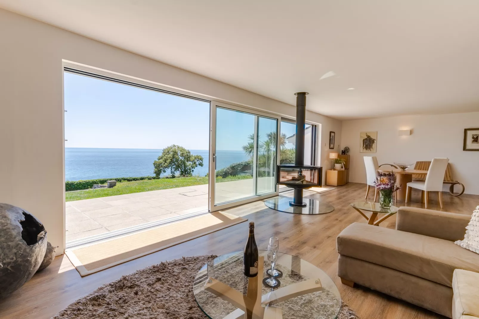 Avalon Sea Views-Salon