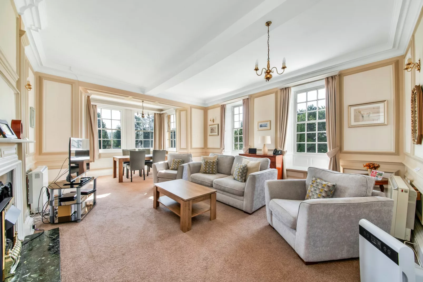 Sutton Hall Apt-Wohnzimmer