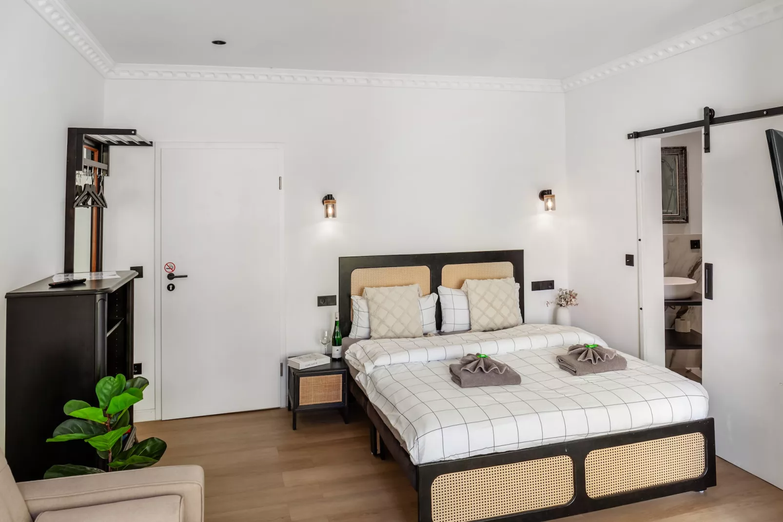 Modern Stay Studio mit Balkon-Bedroom