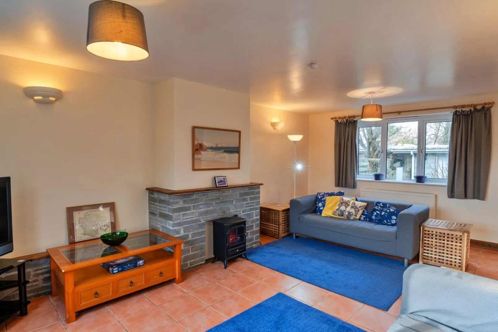 No.1 Gladys' Orchard-Living room
