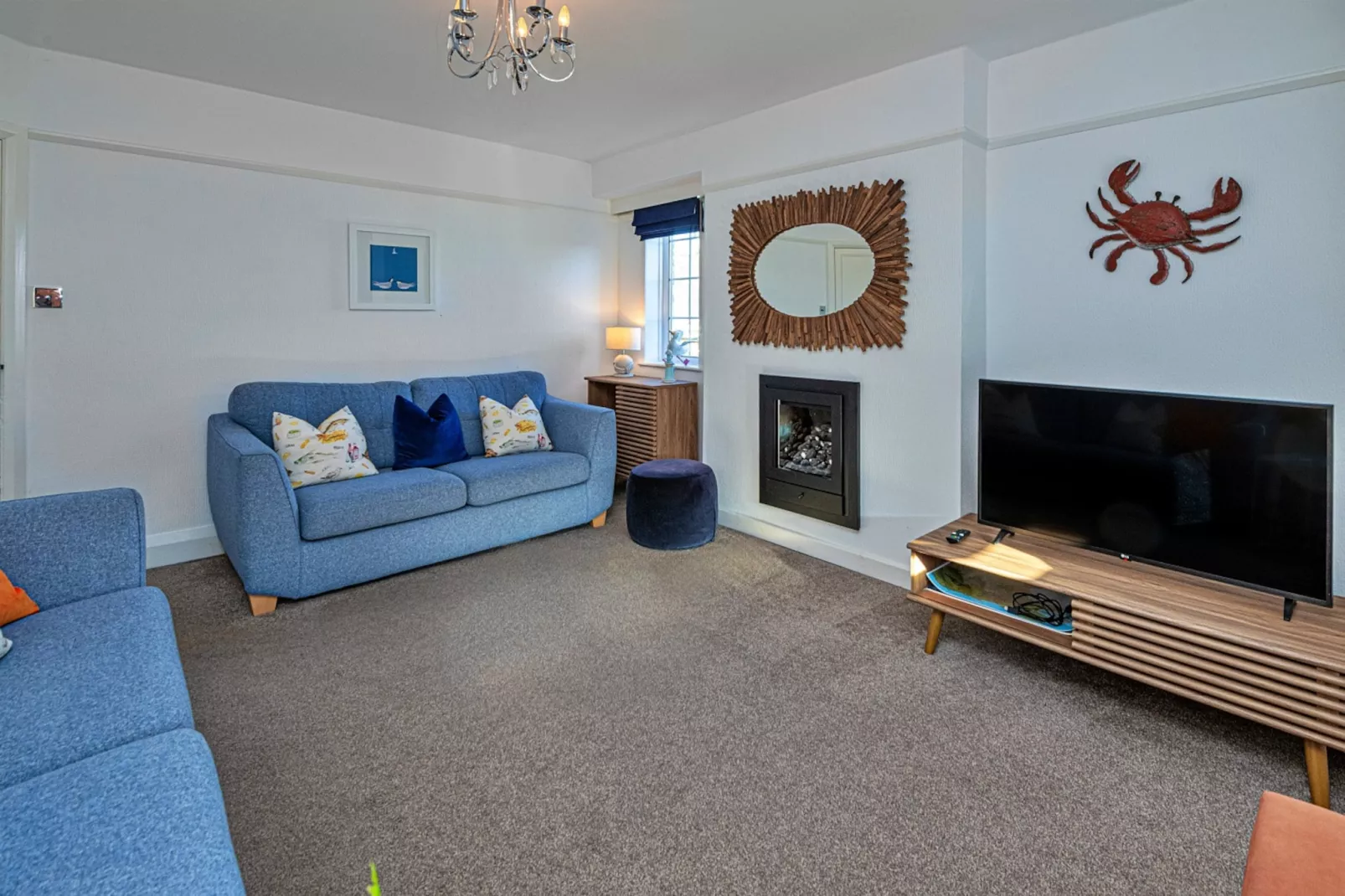 Hillcroft-Living room