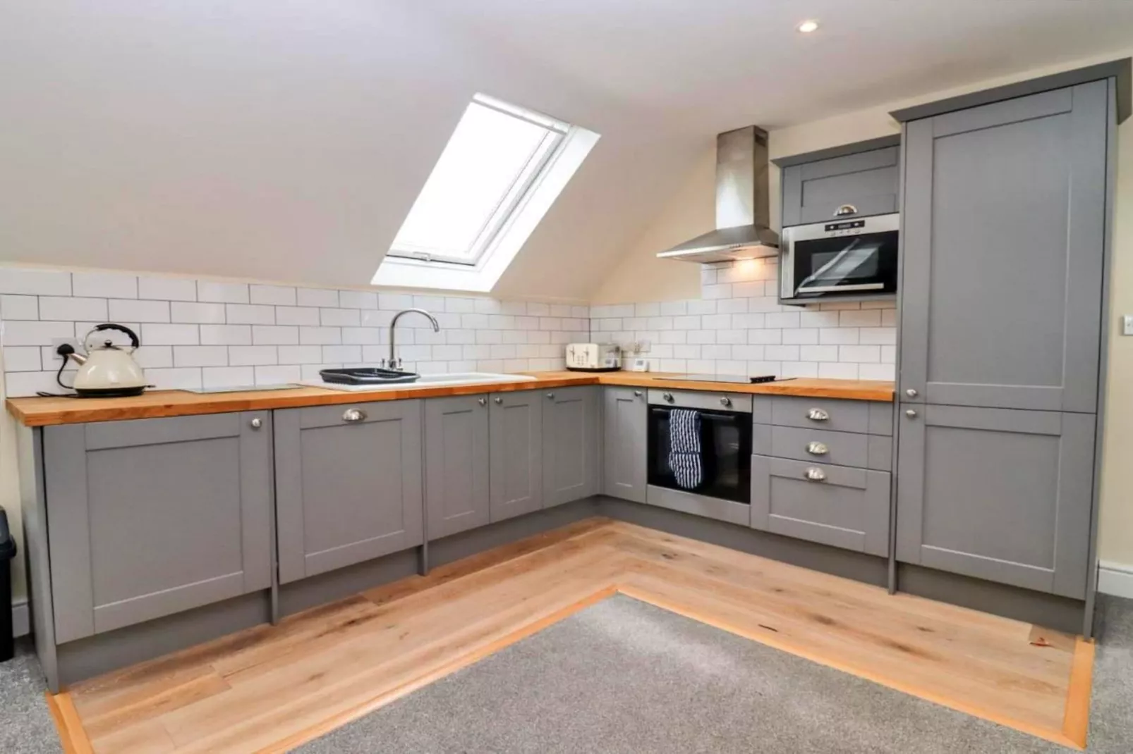 Little Rissington - The Studio Apartment-Kitchen