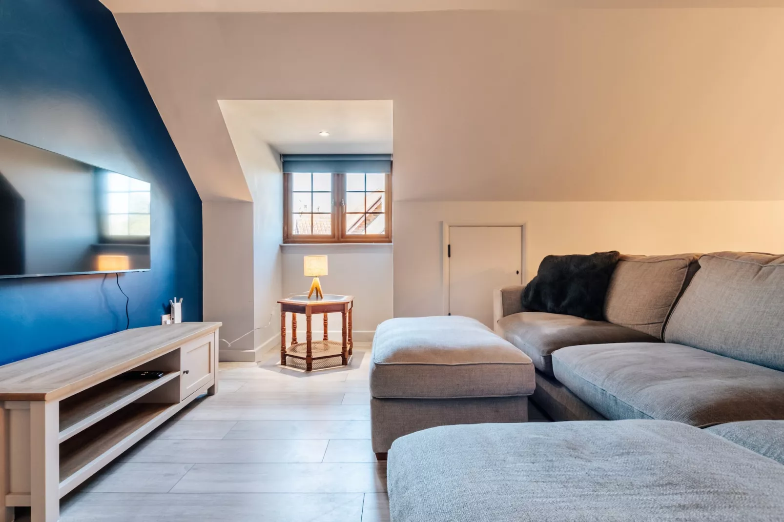 Hazel Rose Cottage-Living room