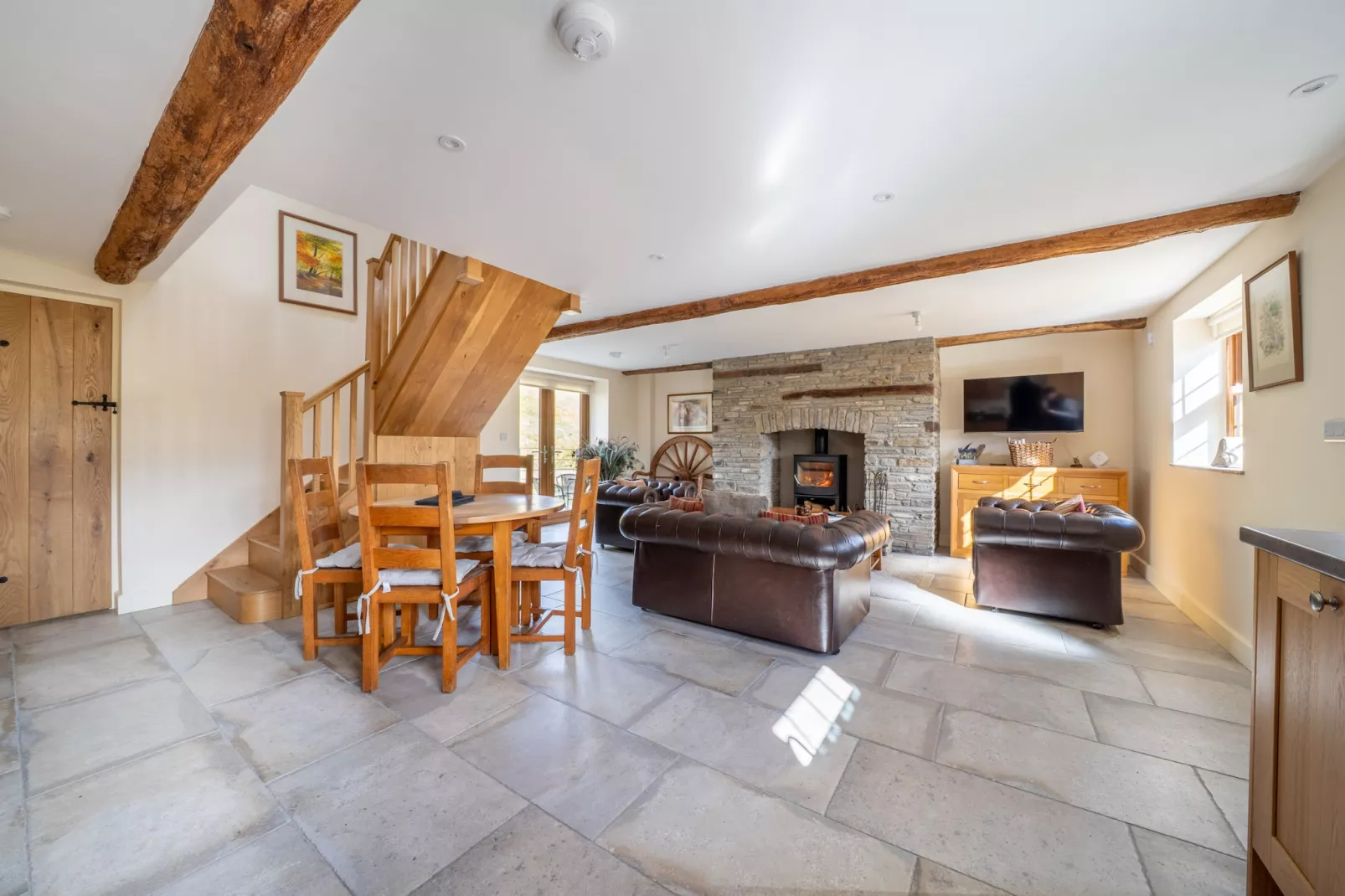 Coygen Cottage-Living room