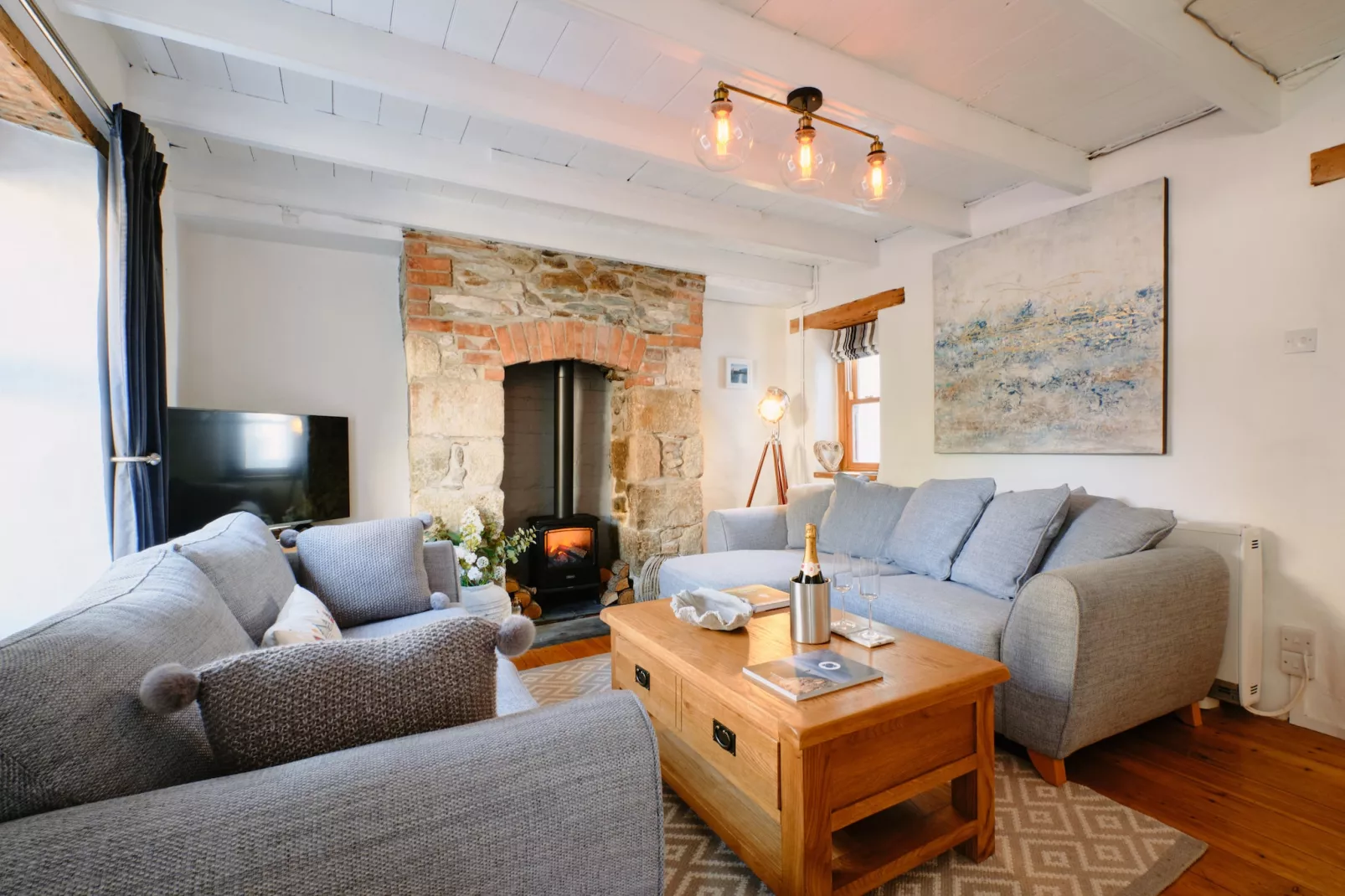 Scallop Cottage-Living room